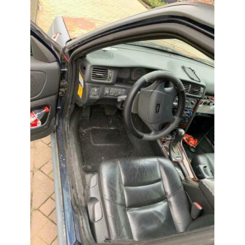 Volvo V70 2,4L 5 cilinder met 170pk automaat. Carbagerun