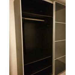 Kledingkast ikea pax zwart