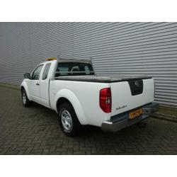 Nissan Navara 2.5 dCi XE 4WD King Cab Airco (bj 2011)