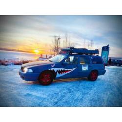 Volvo V70 2,4L 5 cilinder met 170pk automaat. Carbagerun