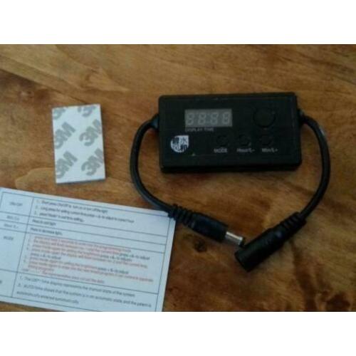 Led aquarium controller voor zonsopkomst en zonsondergang