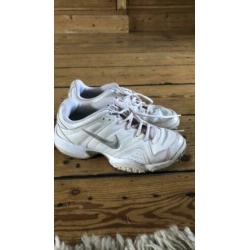 Maat 39 Nike tennisschoenen