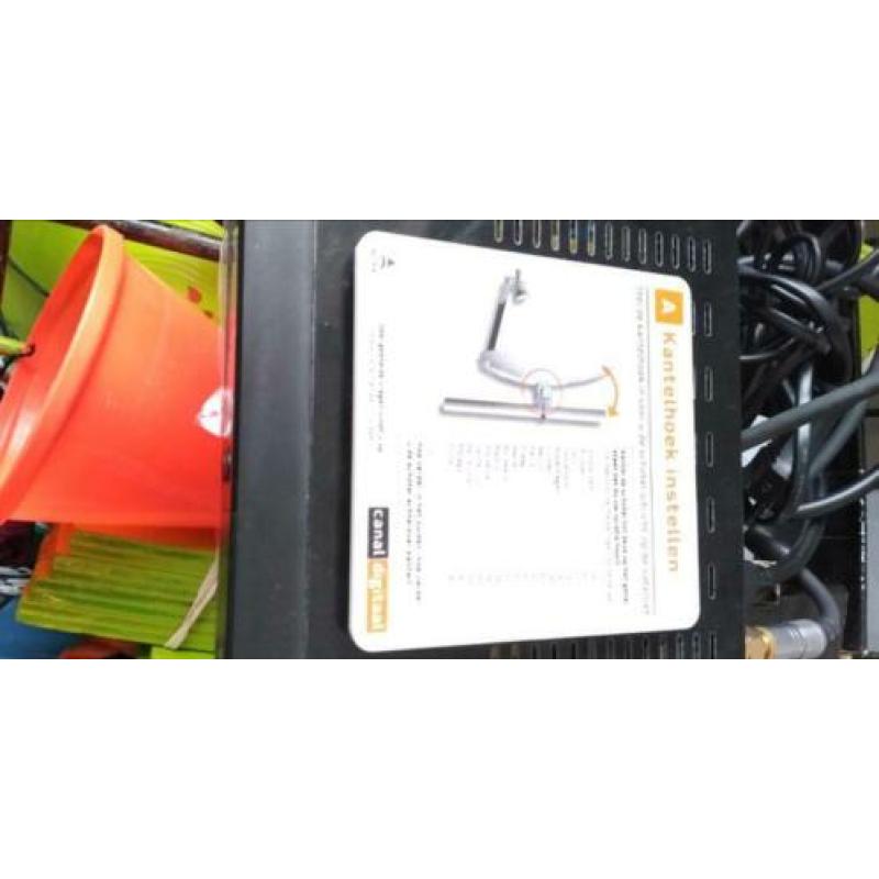 Portable satelite schotel + ontvanger