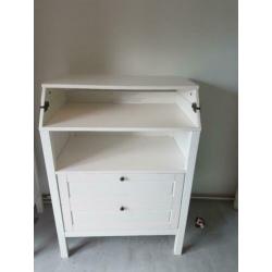 Kledingkast commode en ledikant/meegroeibed