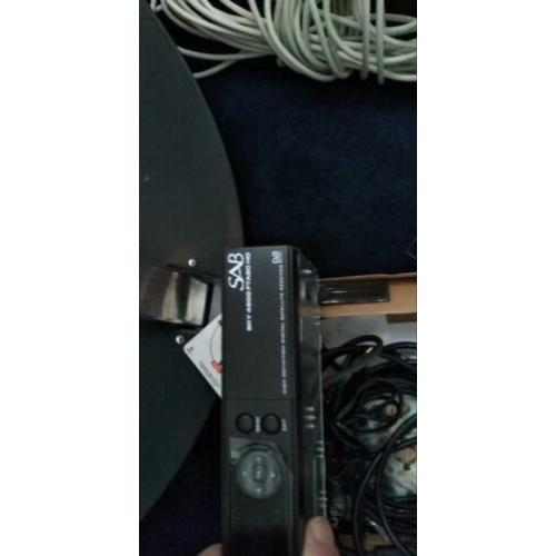 Portable satelite schotel + ontvanger