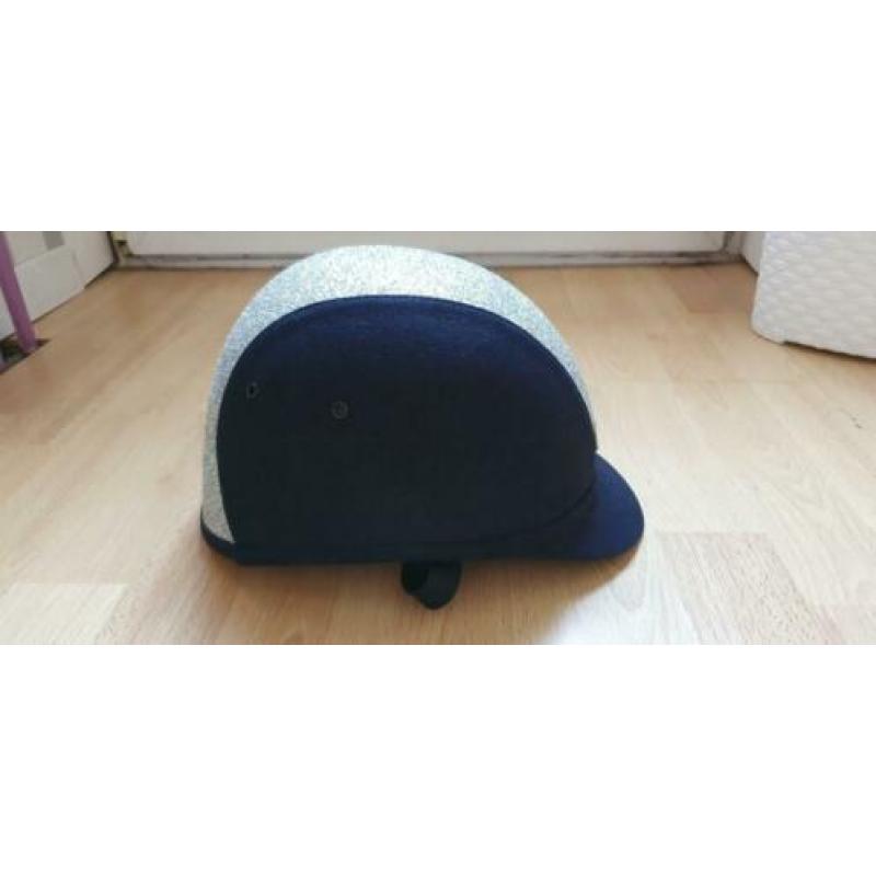 Charles Owen YR8 Navy Sparkly Silver cap maat 55