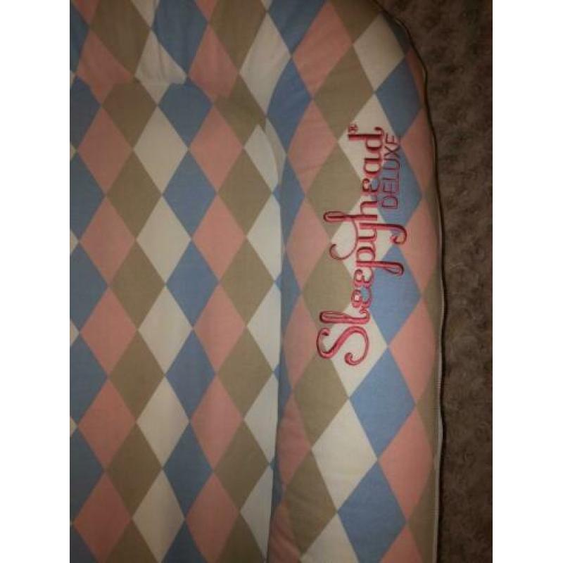 Sleepyhead Deluxe nestje zo goed als nieuw
