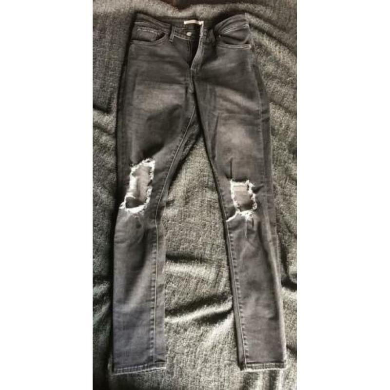 Levi’s 721 skinny jeans