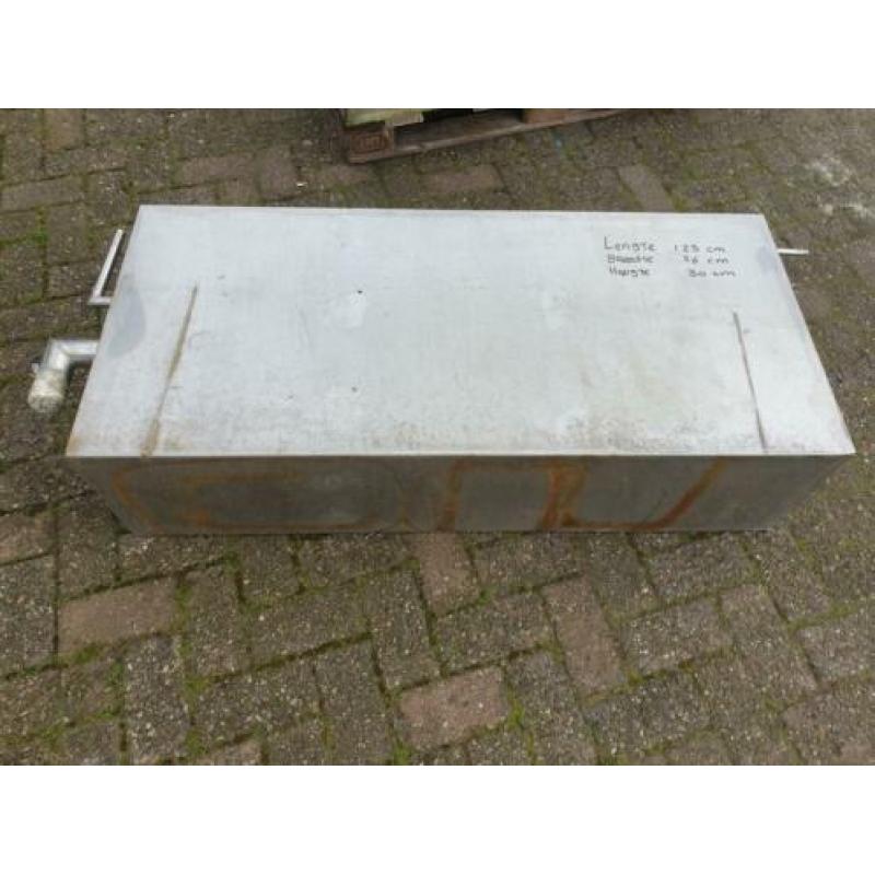 RVS brandstoftanken