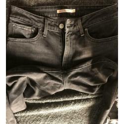 Levi’s 721 skinny jeans