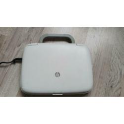 HP mini 100e Windows 7 ,2gb RAM ,150gb HDD