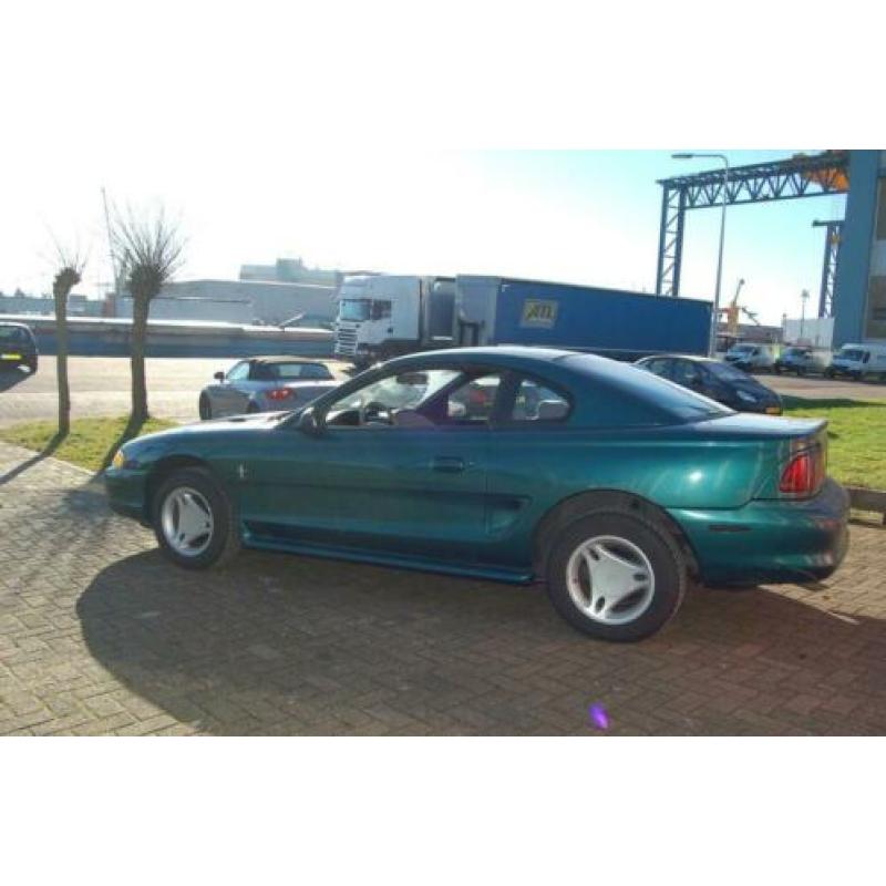 Ford USA Mustang 3.8 Coupé