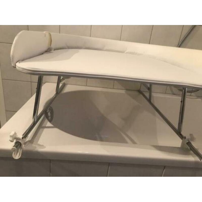 Geuther aankleedtafel wit verstelbaar