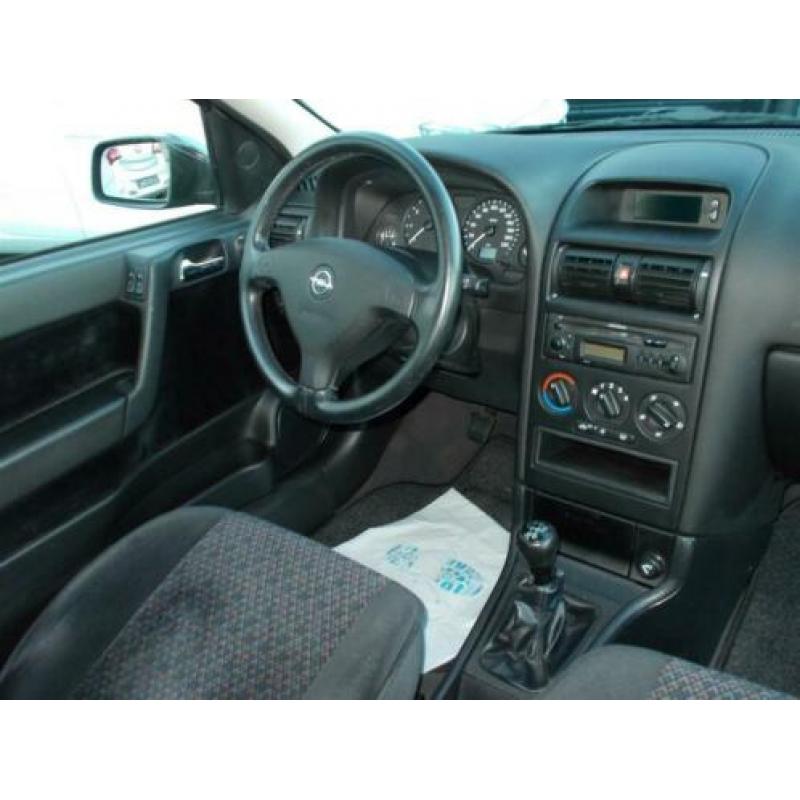 Opel Astra 1.6 Pearl 3-deurs Airco!