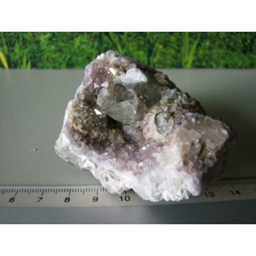 Mooi stuk met Amethyst en Calciet.6.