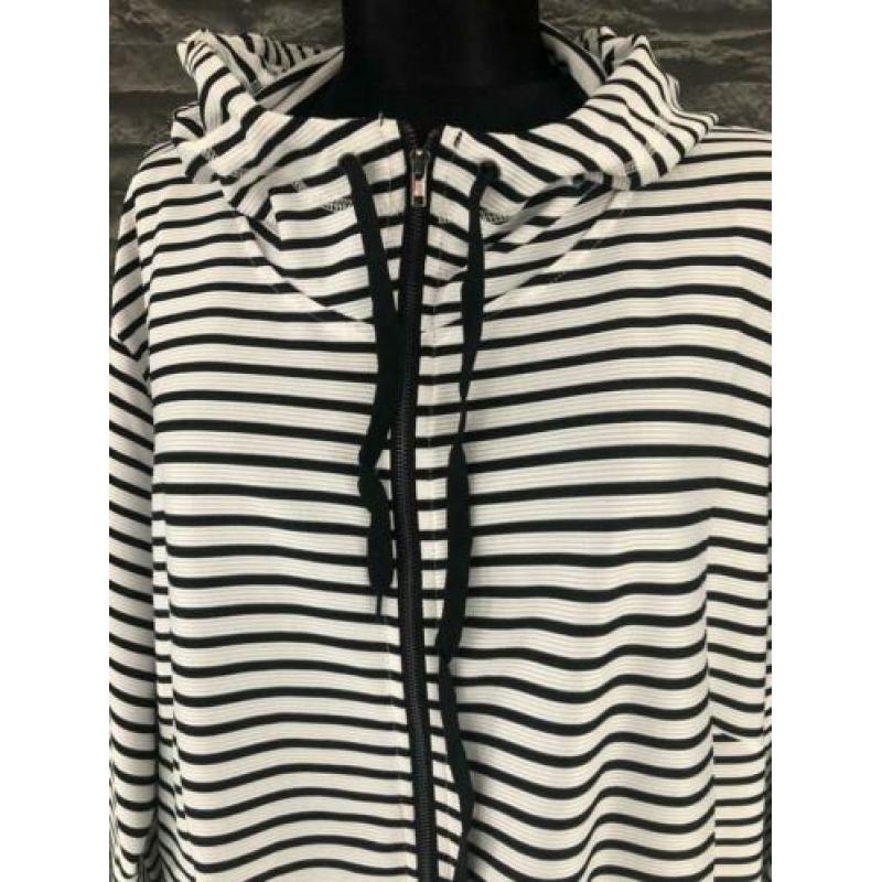 X Two vest maat 54/56 nieuw
