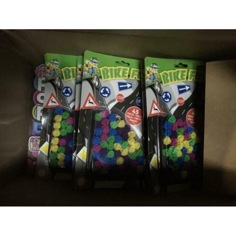 Kermis Spullen Geweren Knuffels Rommelmarkt
