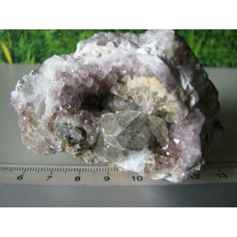 Mooi stuk met Amethyst en Calciet.6.