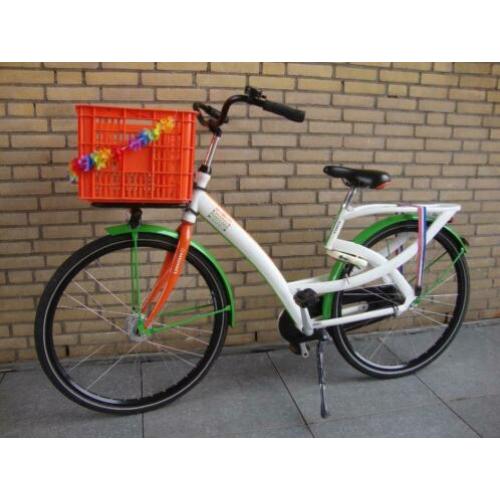 <Leuke postcode loterij dames fiets met voordrager en krat>