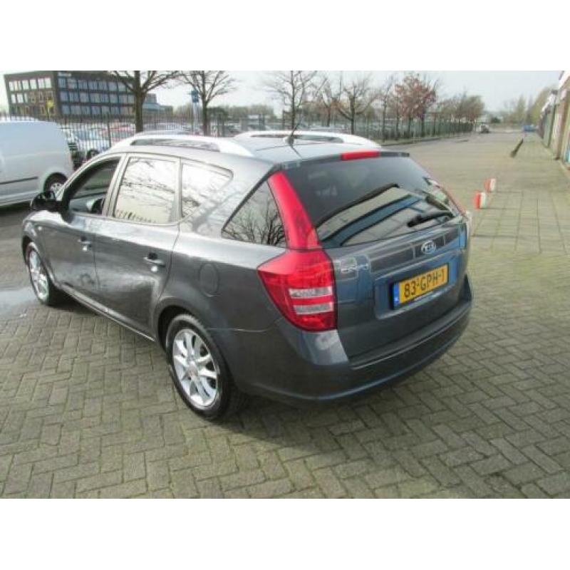Kia Cee'd Sporty Wagon 1.4 All Stars