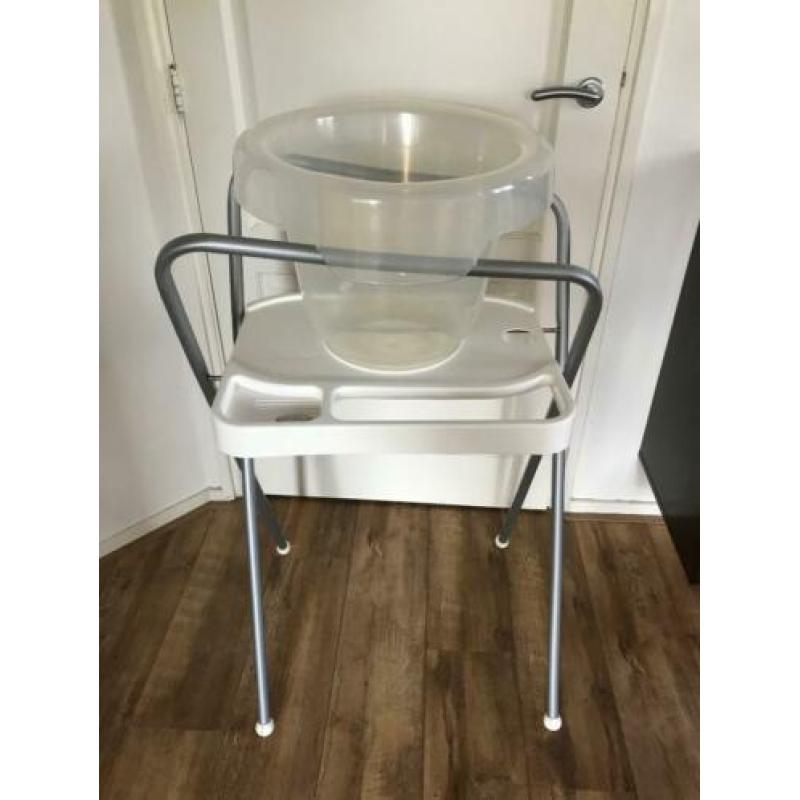 Bebe Jou tummy tub met standaard € 12,00