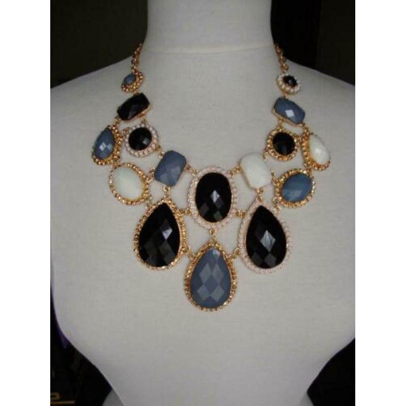 Grijsblauw zwart wit goud statement ketting