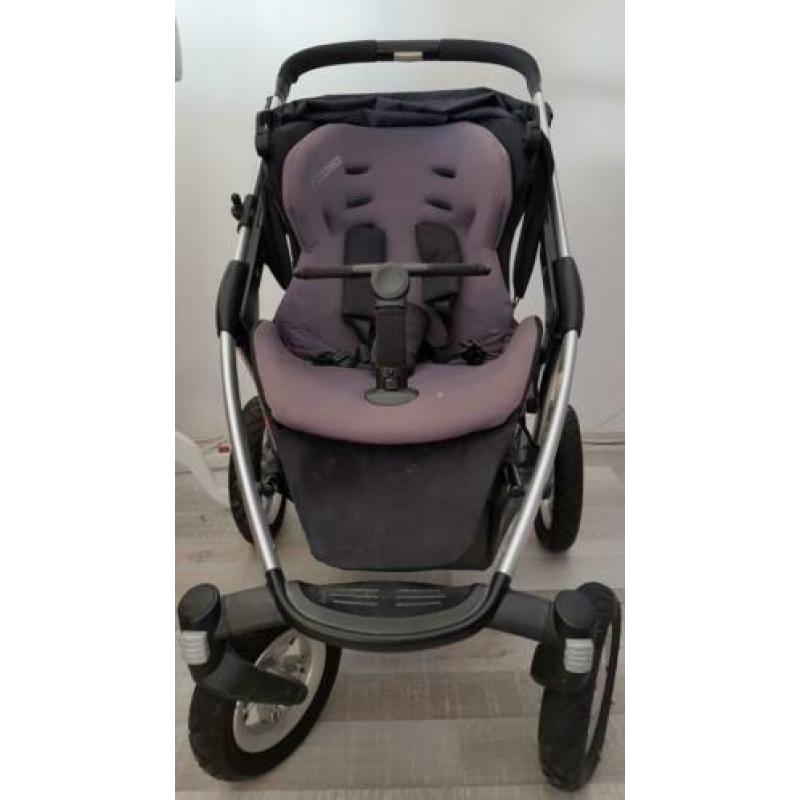 Maxi cosi kinderwagen + reiswieg + diversen