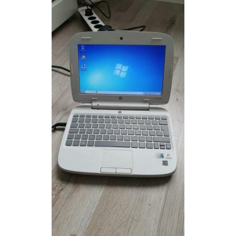 HP mini 100e Windows 7 ,2gb RAM ,150gb HDD