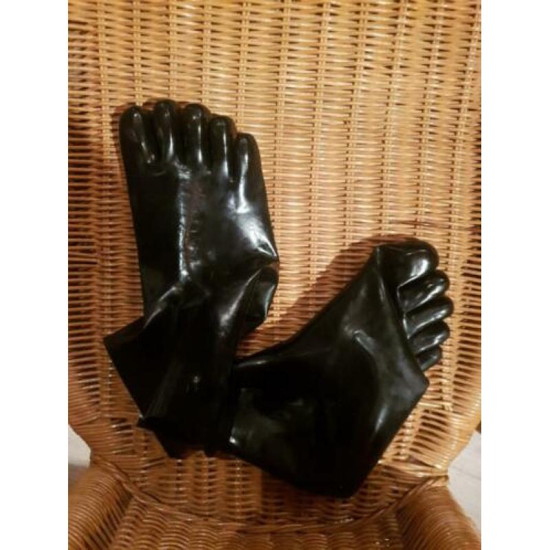 Latex sokken maat L