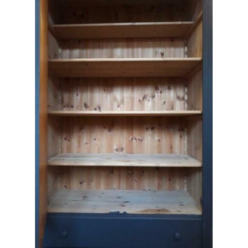 Grenen kast, Brocante, Antraciet