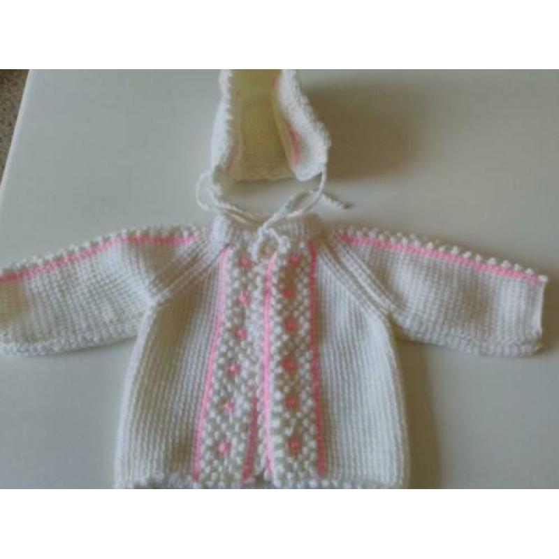 Baby jasje met los mutsje