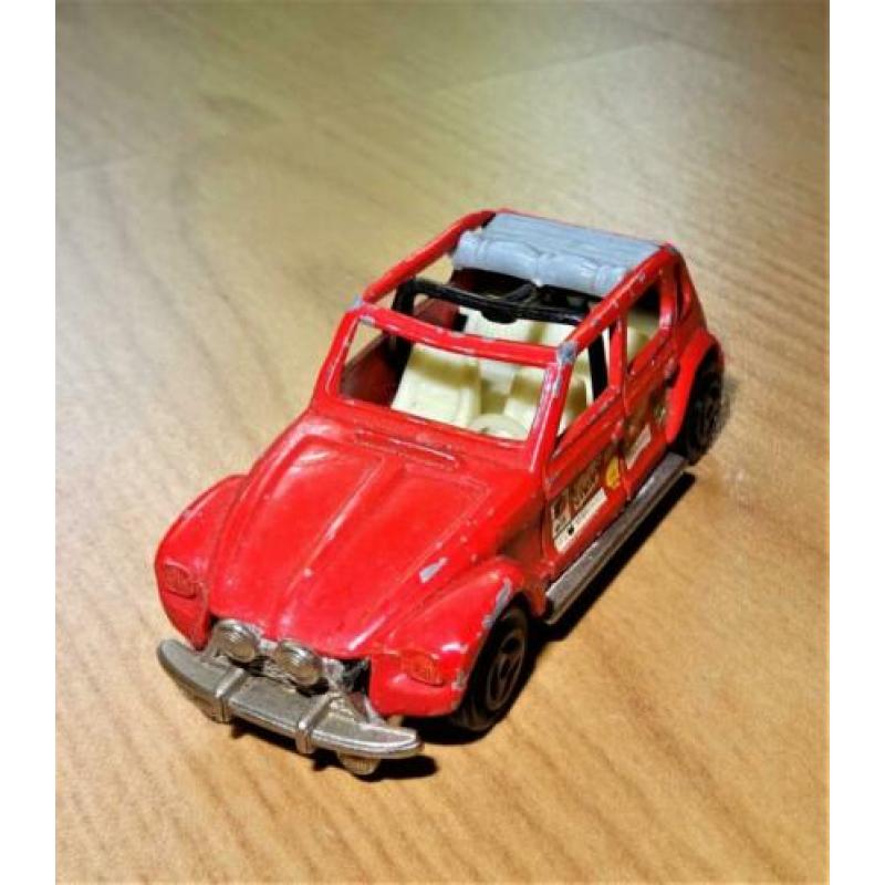 Citroën 2CV eend, Majorette. Schaal 1:60.