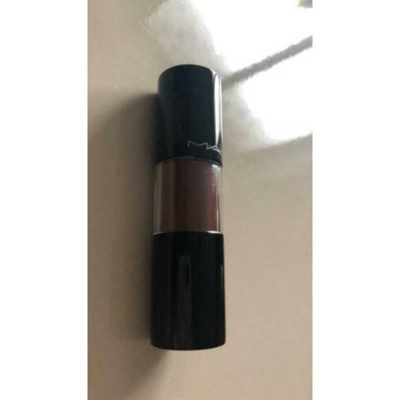 MAC lipstick rood 106, MAC Lipgloss ??Douglas merk make-up