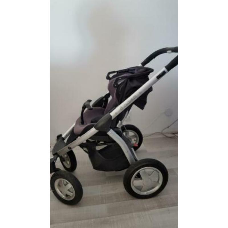 Maxi cosi kinderwagen + reiswieg + diversen