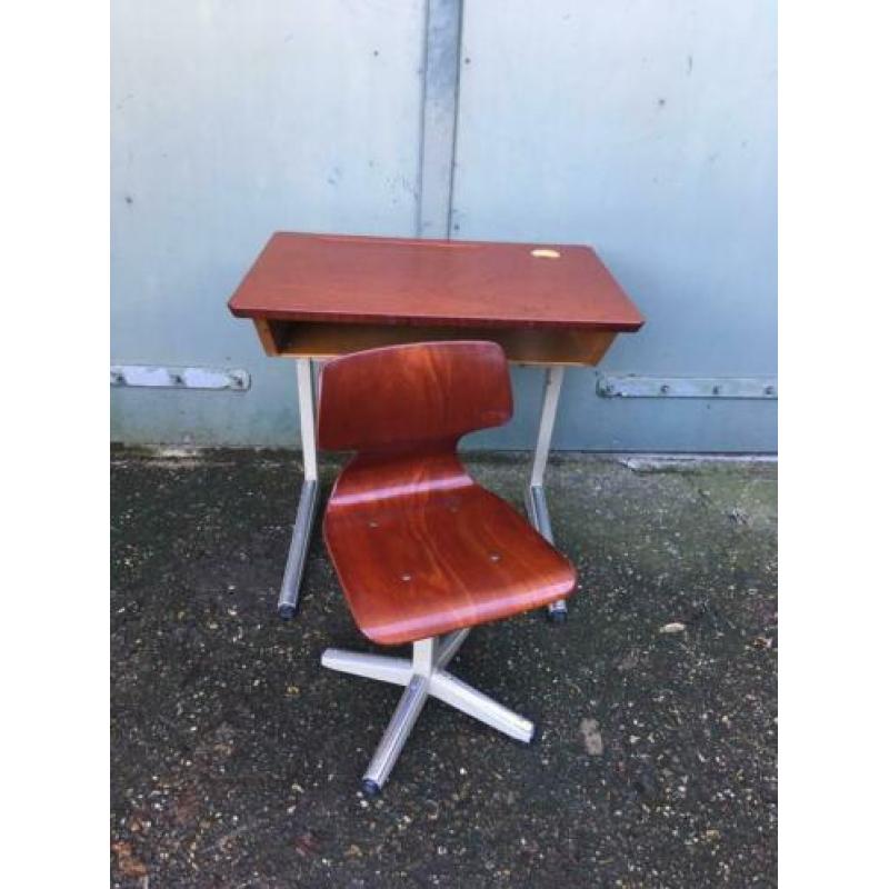 Pagholz kinderschooltafel en kinderstoelen | Design