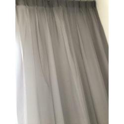 Mooie grijze voile vitrage - grijze gordijnen 460 cm breed