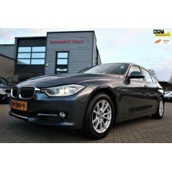 BMW 3-serie 320i High Executive | Automaat | Xenon | Dealer