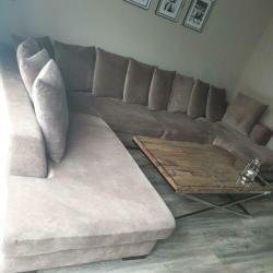 Lounge Bank