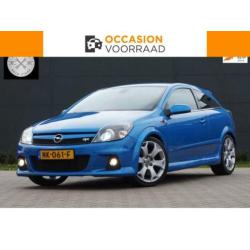 Opel Astra GTC 2.0 T OPC € 11.940,00