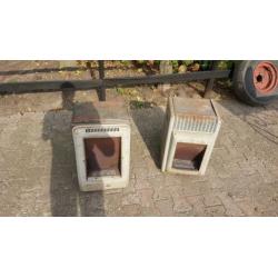 2 oude gaskachels