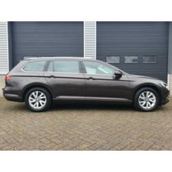 Volkswagen Passat Variant 1.6 TDi 120PK Connect € 16.895,00
