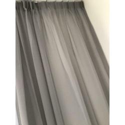 Mooie grijze voile vitrage - grijze gordijnen 460 cm breed