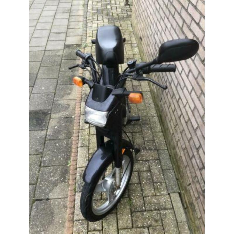 Peugeot fox de luxe snor 2005