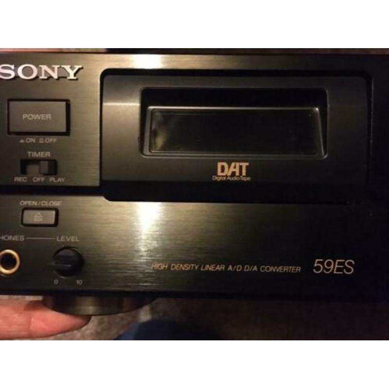 Sony DAT recorder 59ES