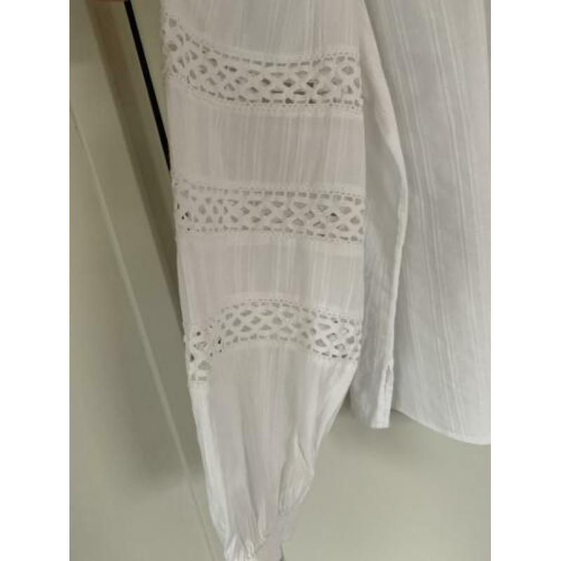 Closed blouse