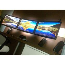 3 st. zeer nette 24” Acer X243H Full HD 1080p LED monitoren