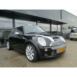 MINI Cooper S 1.6 Chili Airco Leder 17 Inch Xen € 5.850,00