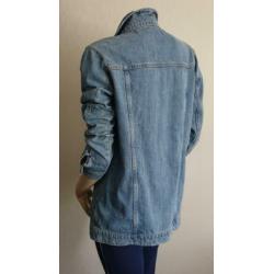 langere blauwe nieuwe spijkerjas