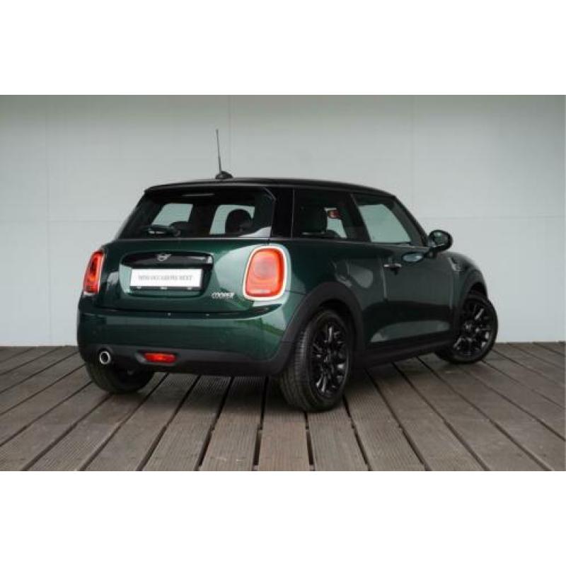 MINI 3-deurs Cooper Business + 16 inch Victory Spoke