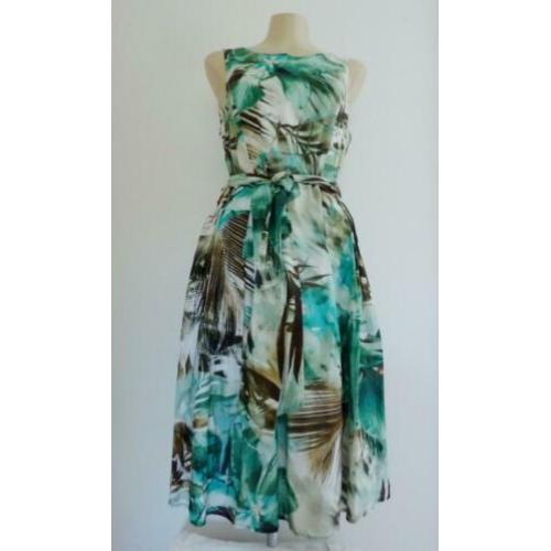 Jurk met botanisch dessin van Bandolera